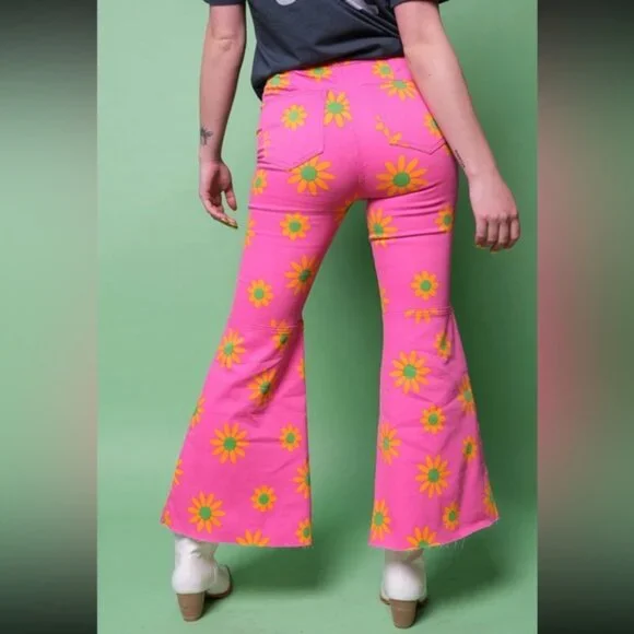 Free People Youthquake Pink Lipstick Combo Cropped Retro Flare Jeans Size 30 NWT - Picture 14 of 15